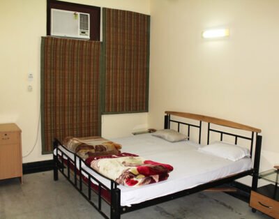 2 BHK Service Apartment Sector 26 Noida