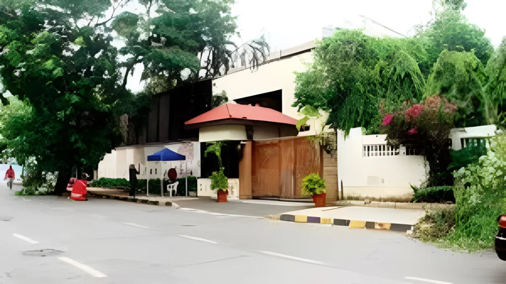 The main entrance gate and exterior walls of Jalsa, Amitabh Bachchan&rsquo;s home in Juhu.