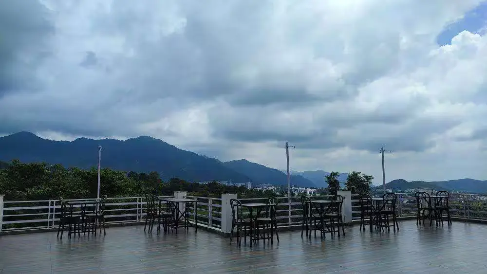 Chhaya Caf&eacute; in Dehradun by PAJASA