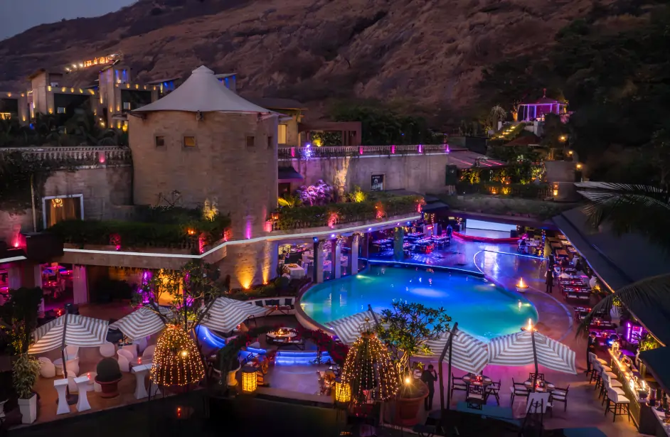 Top cafes in Lonavala, Caf&eacute; 24 in Lonavala information by PAJASA 