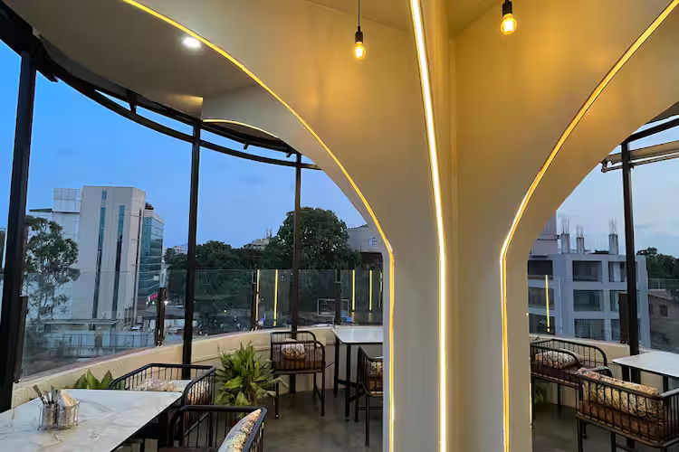 Charlies Deck in Nashik 