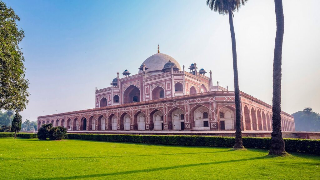 Explore Humayun's Tomb in Delhi by PAJASA