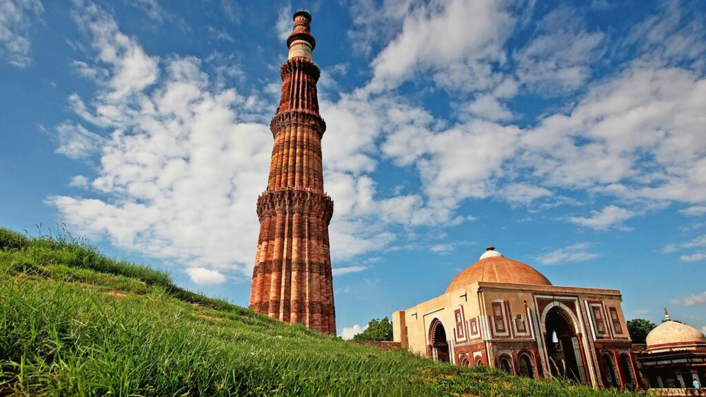 Qutub Minar in Delhi by PAJASA