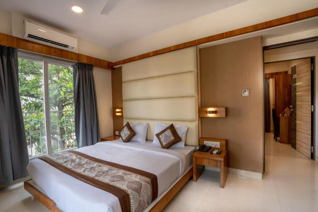 Service apartments in Amar Tech by PAJASA