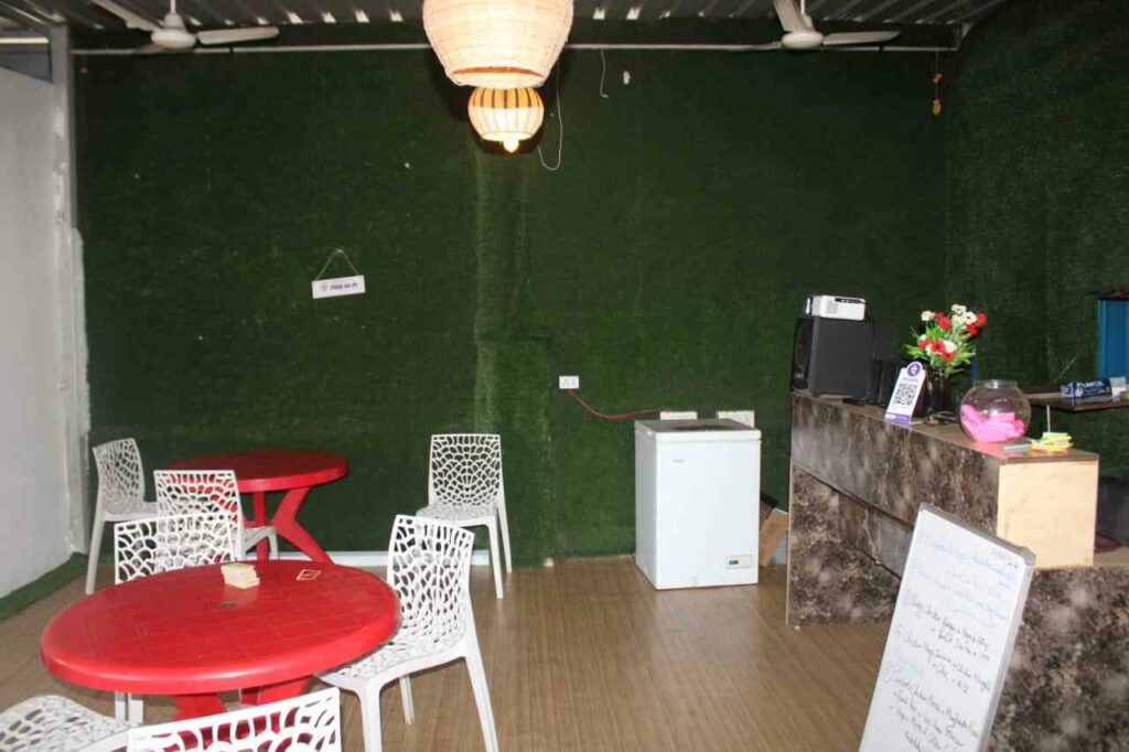 Top Cafes in Tirupati, The Hungry Birds Caf&eacute; in Tirupati