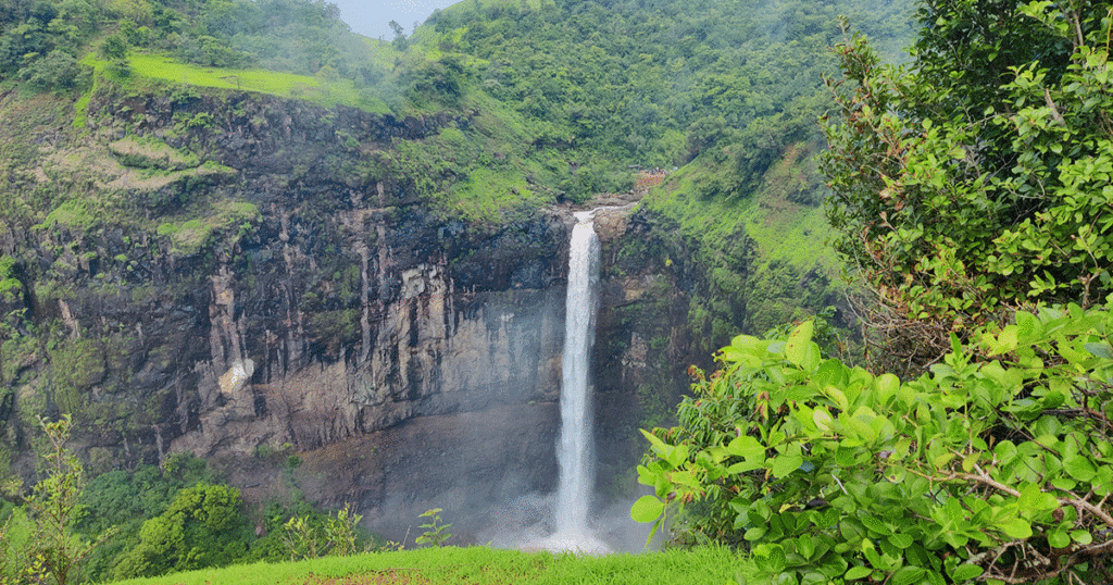 Best waterfalls in Maharashtra