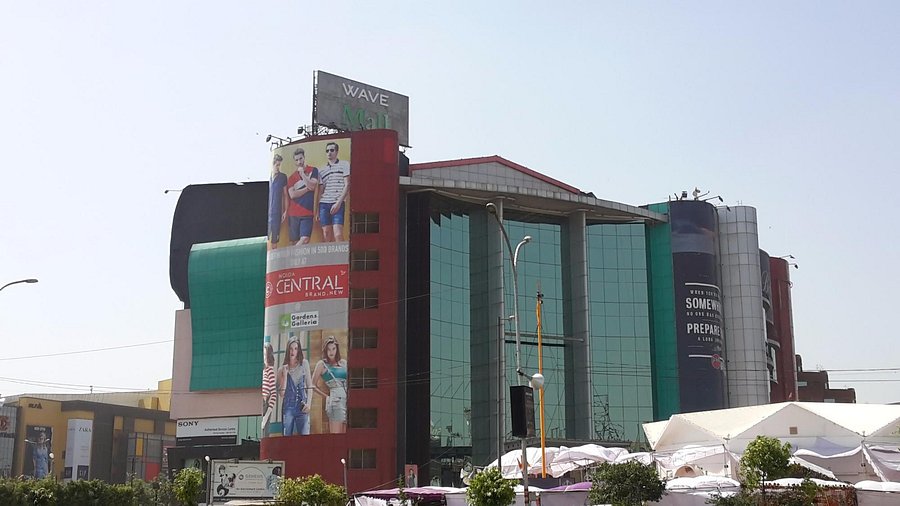 Wave Mall in Noida