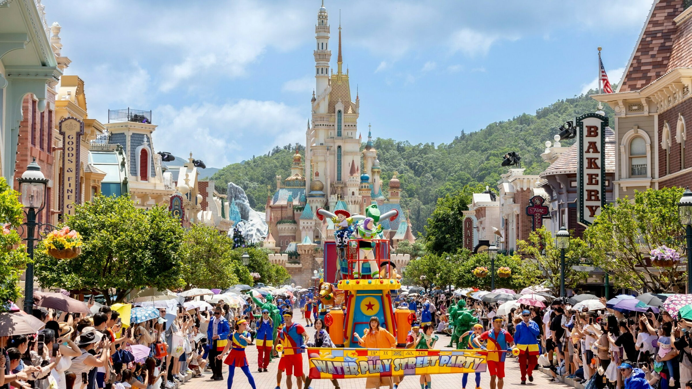Hong Kong Disneyland - Pajasa