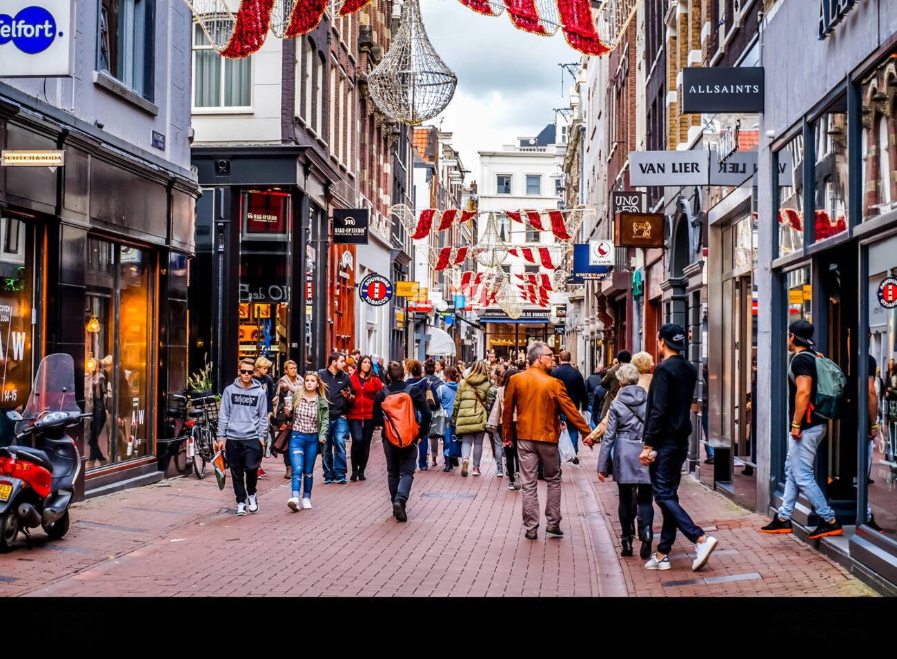 Kalverstraat Shopping Area - Pajasa