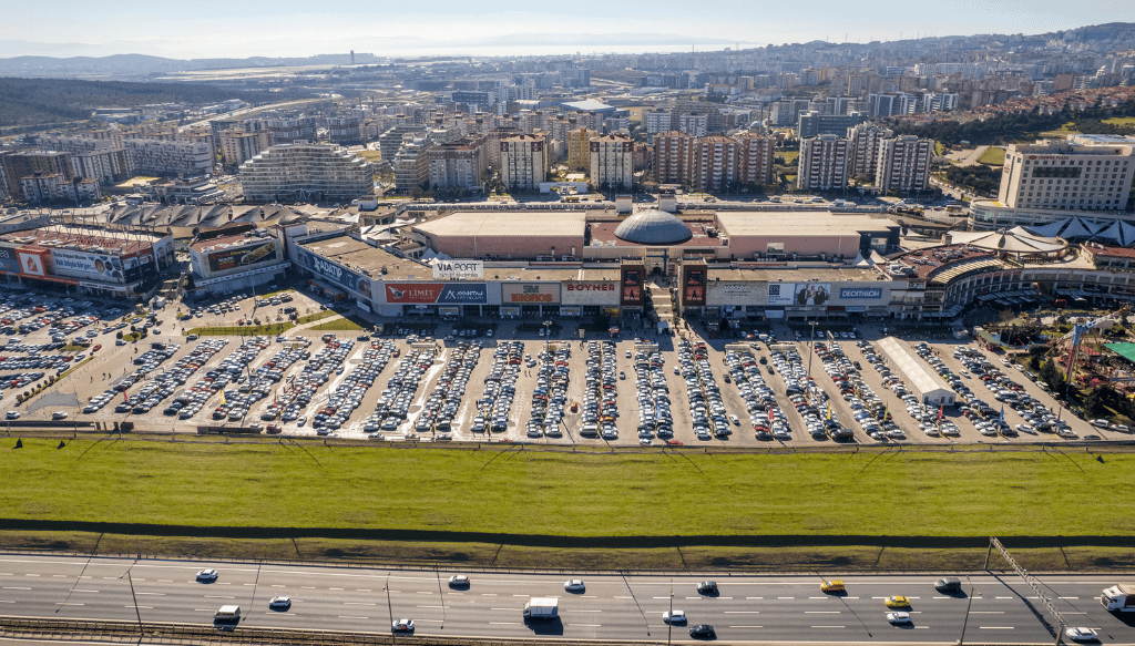 Viaport Asia Outlet - PAJASA Apartments