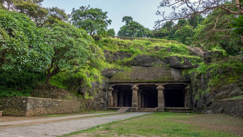Elephanta Caves Mumbai by PAJASA